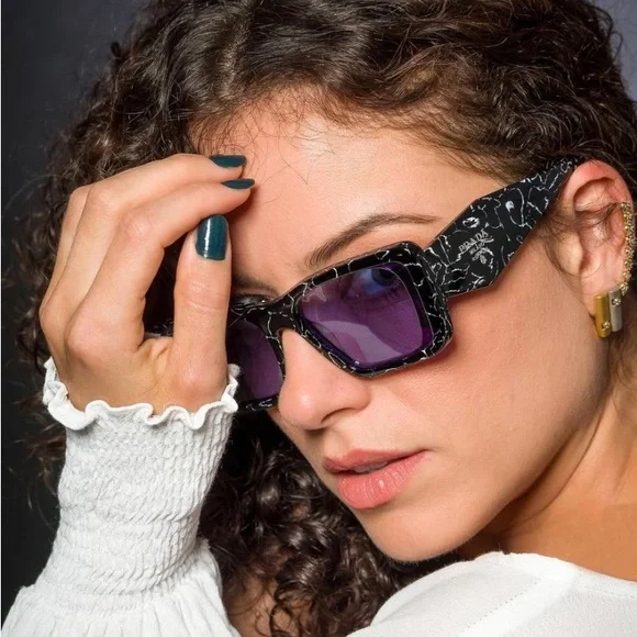 New - PRADA Oversized Woman Sunglasses 0PR 08YS Havana Black/White Prada PR 08YS Sunglasses | LensCrafters main image 3